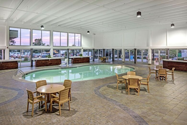 Hotel Doubletree By Hilton Omaha Southwest