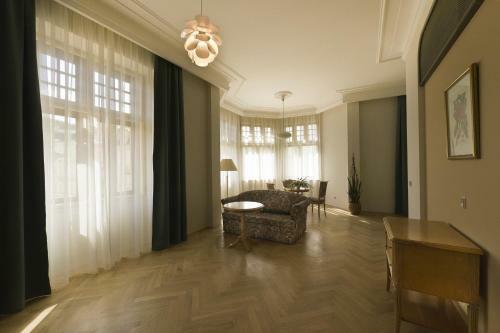 Grandhotel Ambassador - N�rodn� D?m