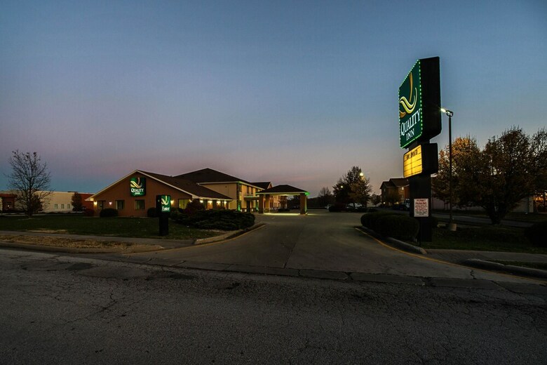 Hotel Quality Inn Carbondale University Area