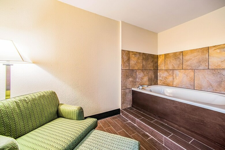 Hotel Quality Inn Carbondale University Area