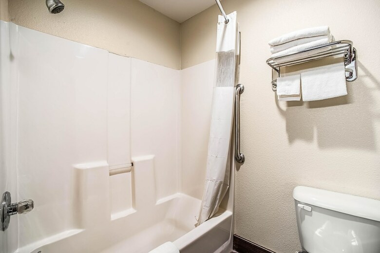 Hotel Quality Inn Carbondale University Area