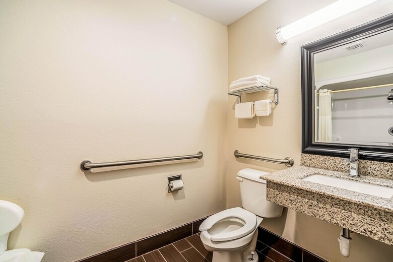 Hotel Quality Inn Carbondale University Area