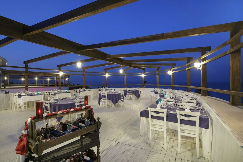 Catamaran Resort Hotel - All Inclusive