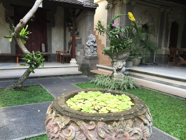 Hotel Teja Homestay