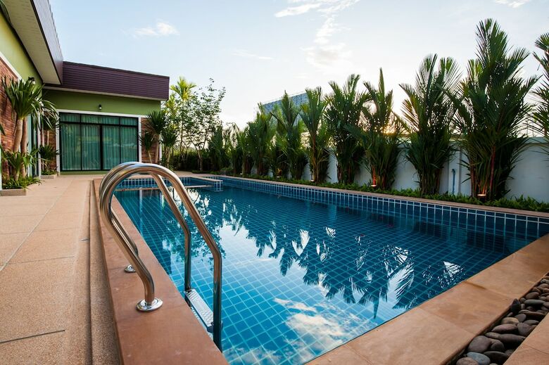 Hotel Jinda Resort