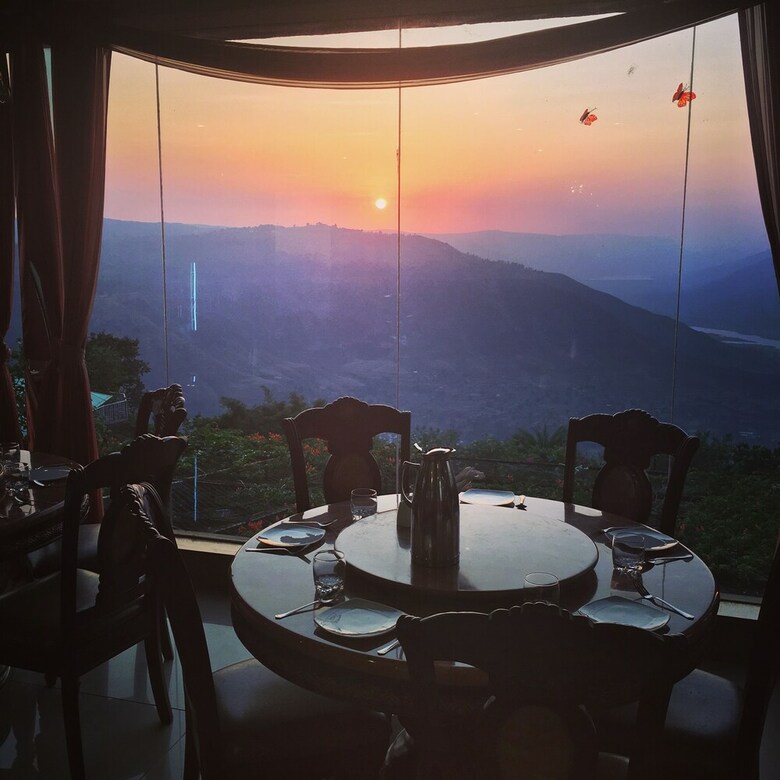 Ravine Hotel