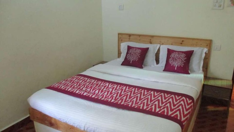 Hotel Daffodils Guest House