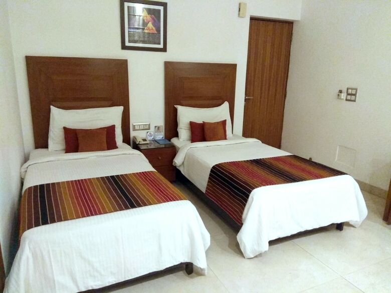 Hotel The Legend Inn - New Delhi