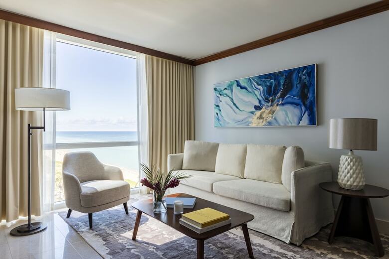 Hotel Carillon Miami Wellness Resort