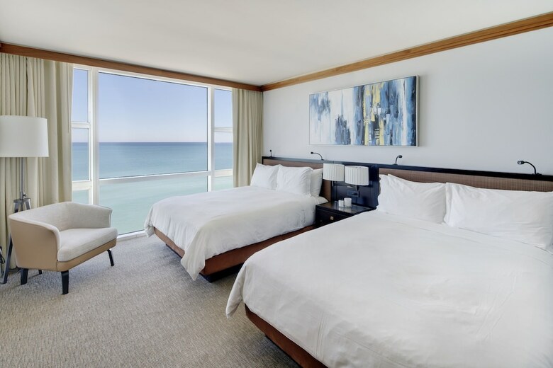Hotel Carillon Miami Wellness Resort