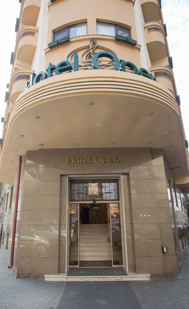 Hotel Opera By Zeus International