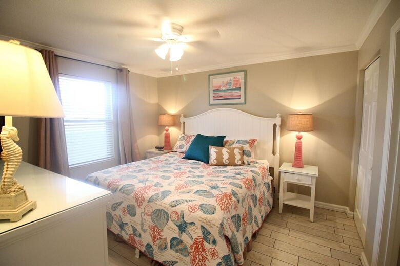 Pelican Beach Resort & Conference Center