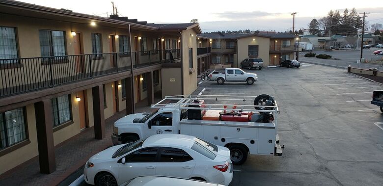 Hotel Howard Johnson By Wyndham Flagstaff University West