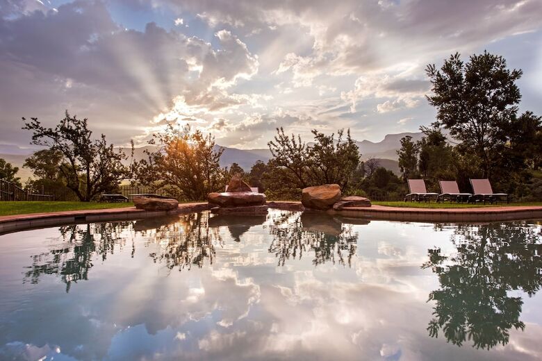 Hotel Montusi Mountain Lodge