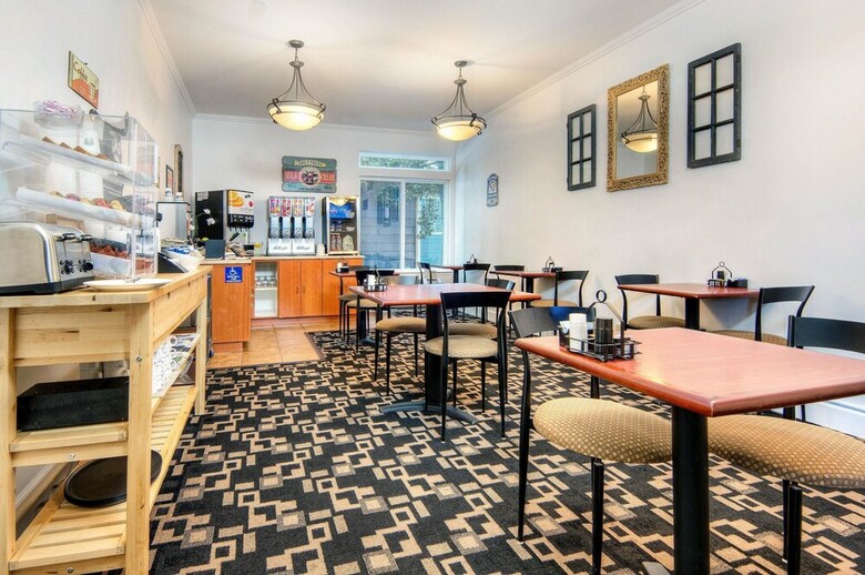 Aggie Inn, Ascend Hotel Collection