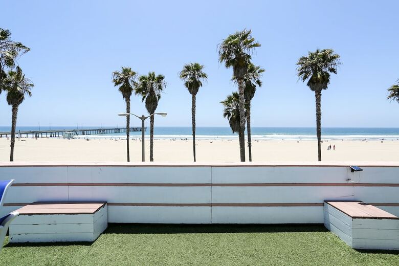 Venice On The Beach Hotel