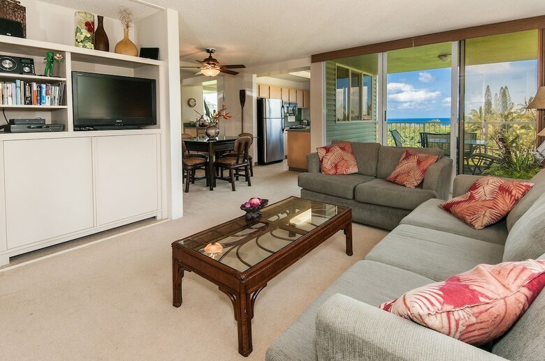 Oceanfront Realty - The Cliffs At Princeville