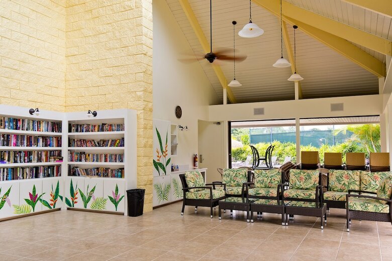Oceanfront Realty - The Cliffs At Princeville