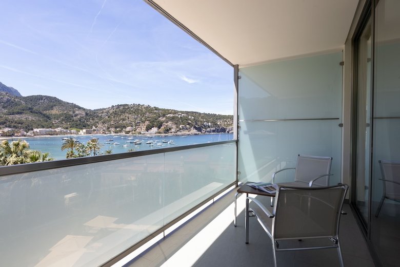 Hotel Aimia
