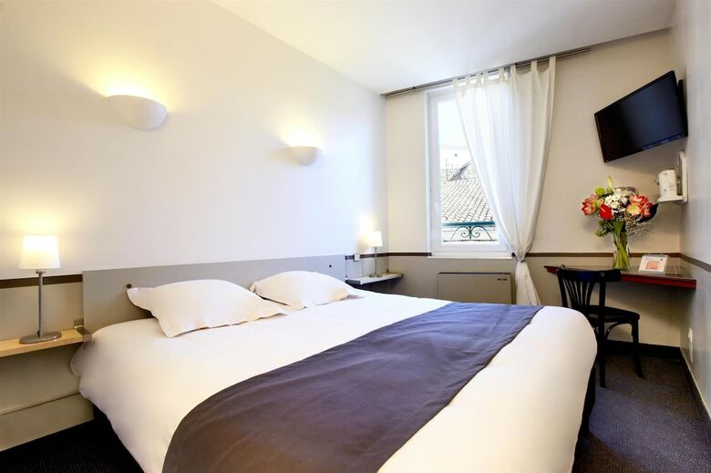 Hotel H�tel Kyriad N�mes Centre