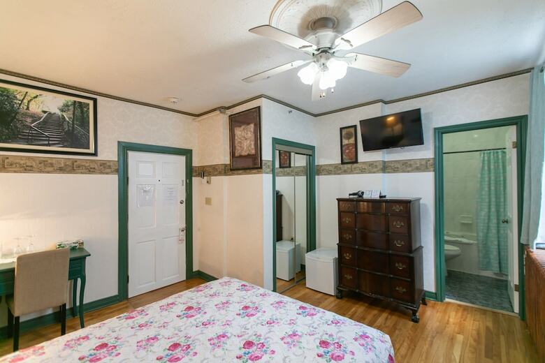 Hotel Prince Street Suites