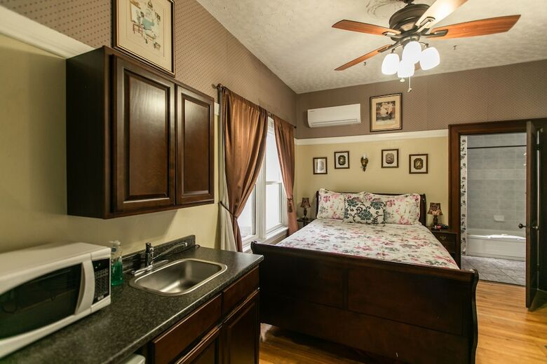 Hotel Prince Street Suites
