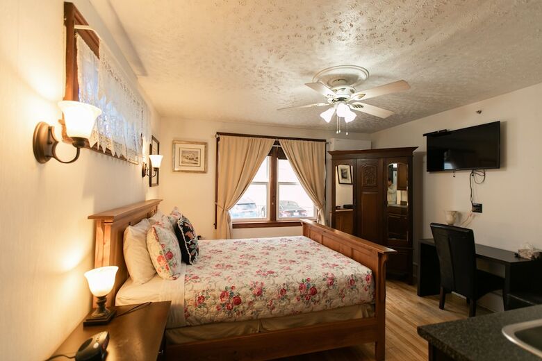 Hotel Prince Street Suites