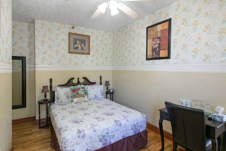 Hotel Prince Street Suites