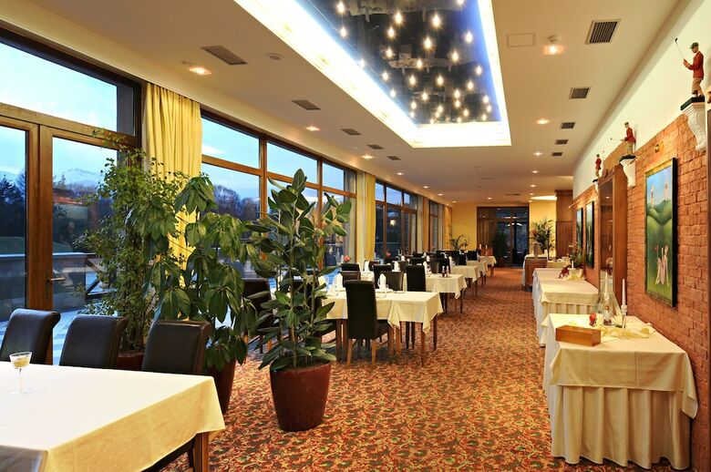 Hotel International