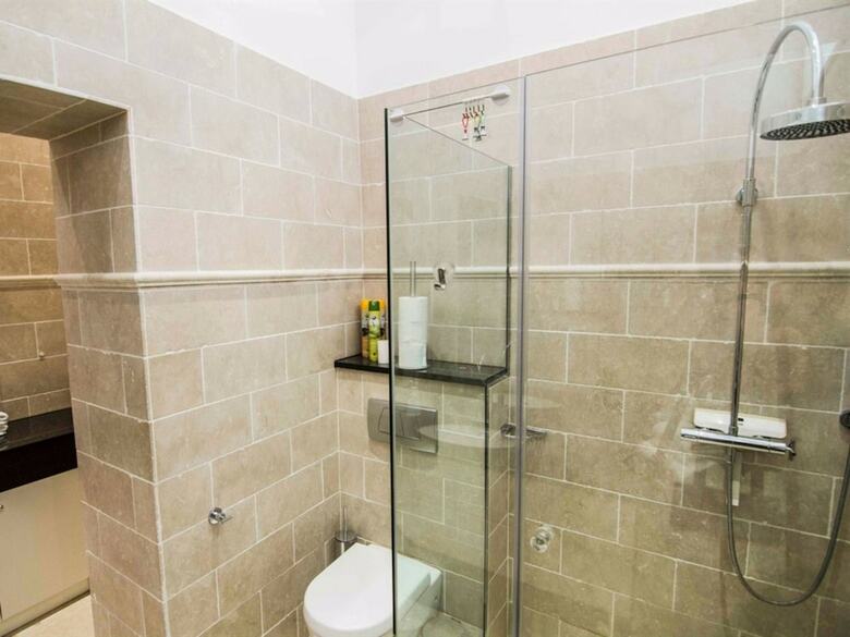 Apartamentos Helvetia Suites
