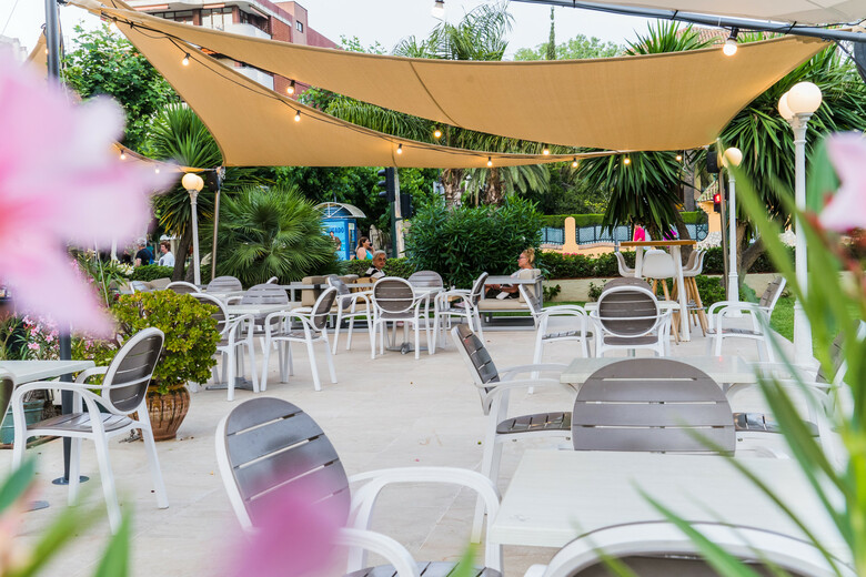 Hotel Planas