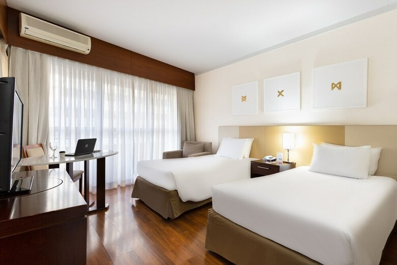 Grand Plaza Hotel