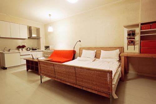 Yuan Jia International Apartment