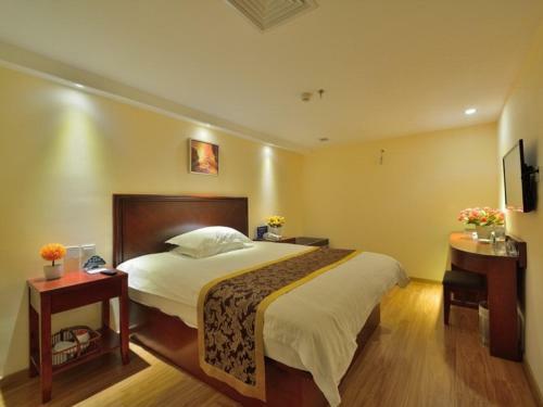 Greentree Alliance Beijing West Railway Station North Square Hotel