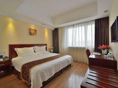 Greentree Alliance Beijing West Railway Station North Square Hotel
