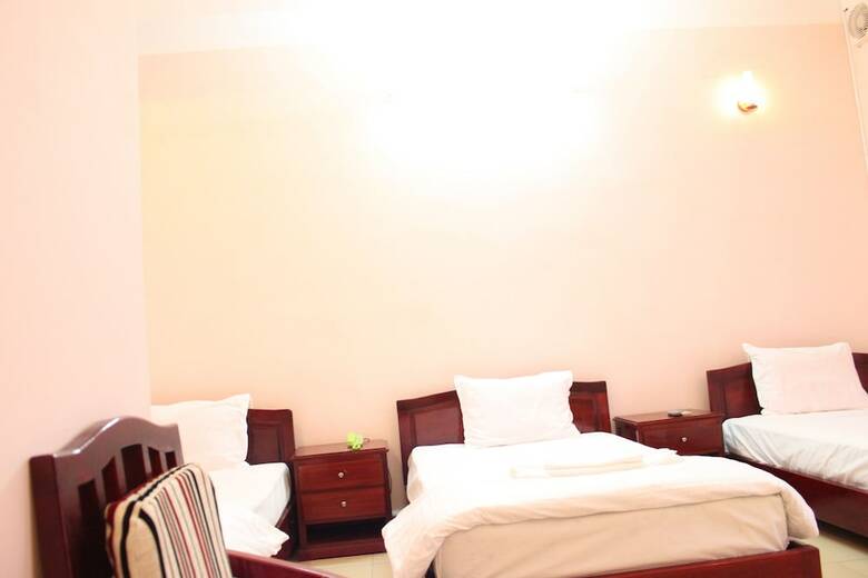 Hotel Ngoi Nha Xanh
