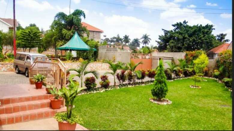 Hotel Apricot Guest House