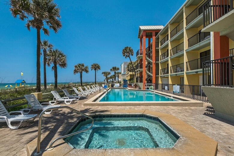 Hotel Beachbreak By The Sea