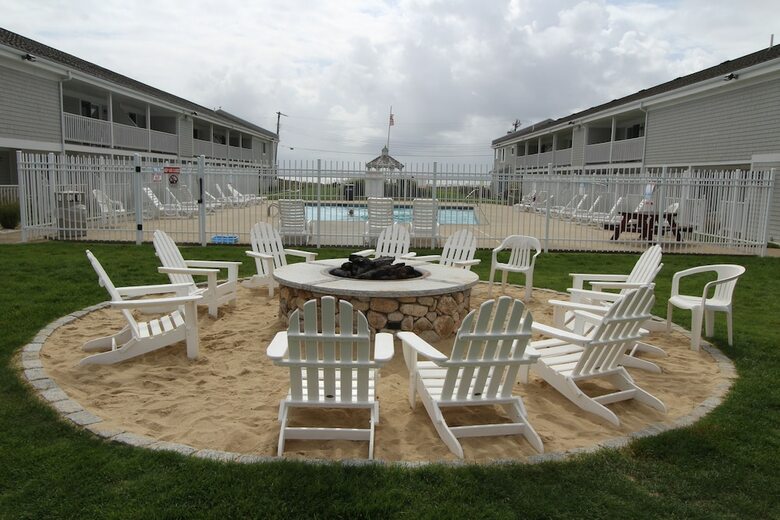 Innseason Resorts Surfside