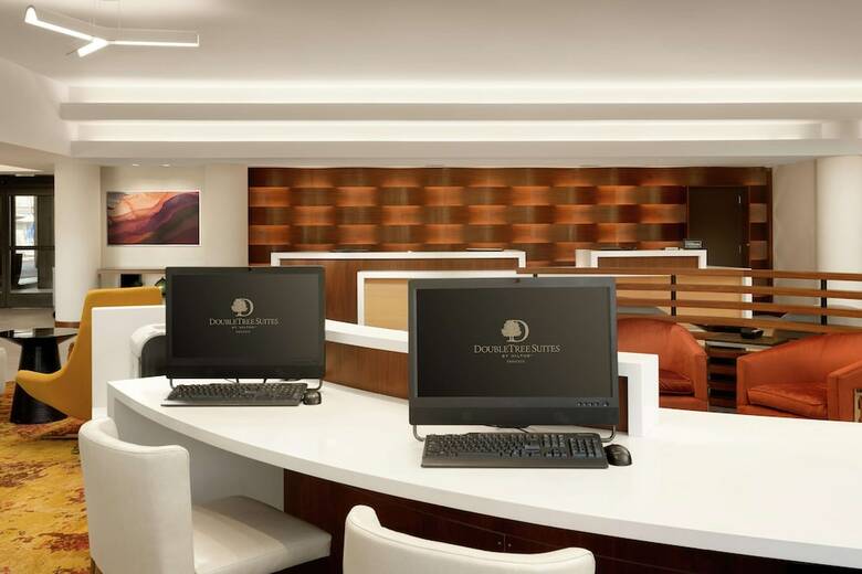 Hotel Doubletree Suites By Hilton Phoenix