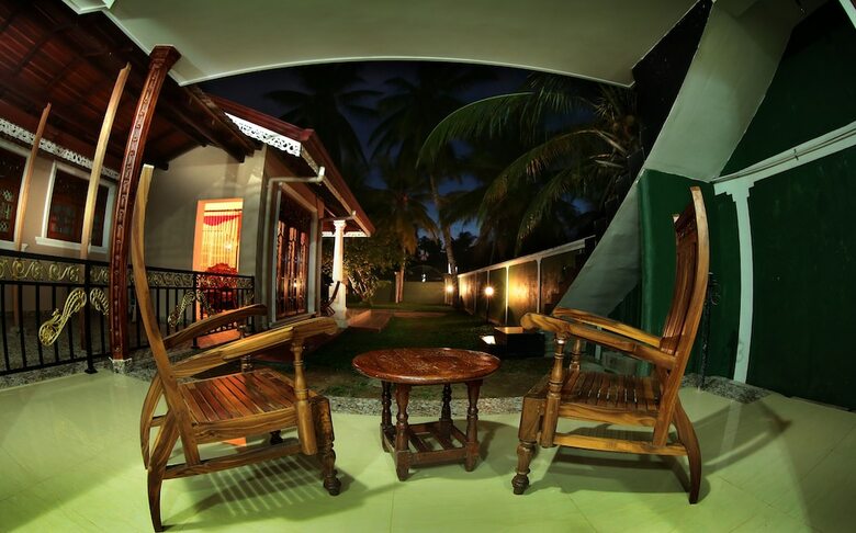 Hotel Airport Square Villa