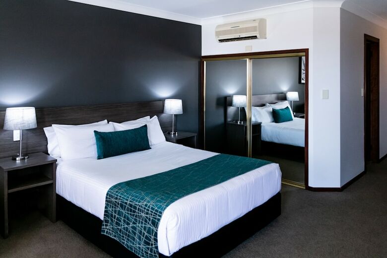 Motel Best Western Plus Ambassador Orange