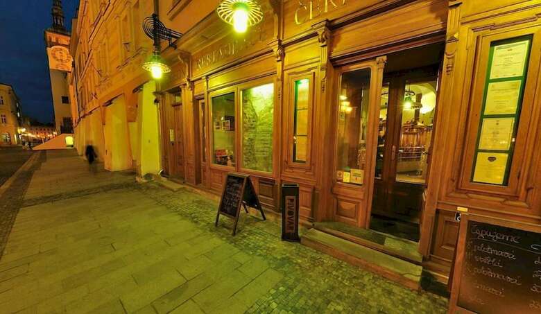 Hotel & Pivovar ?ern� Orel