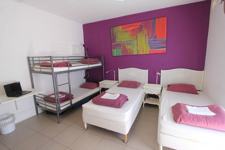 Hostal Pv Hostel