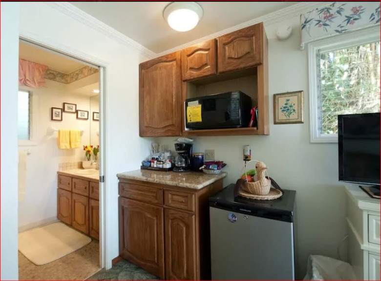 Hotel Hawaii's Hidden Hideaway Bed & Breakfast