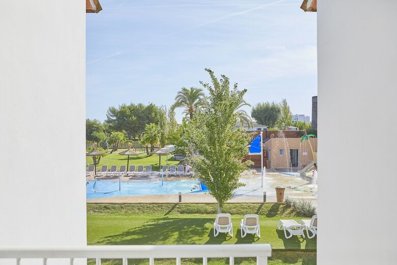 Aparthotel Seaclub Mediterranean Resort