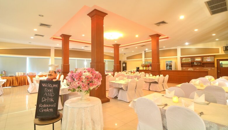 Chumphon Gardens Hotel