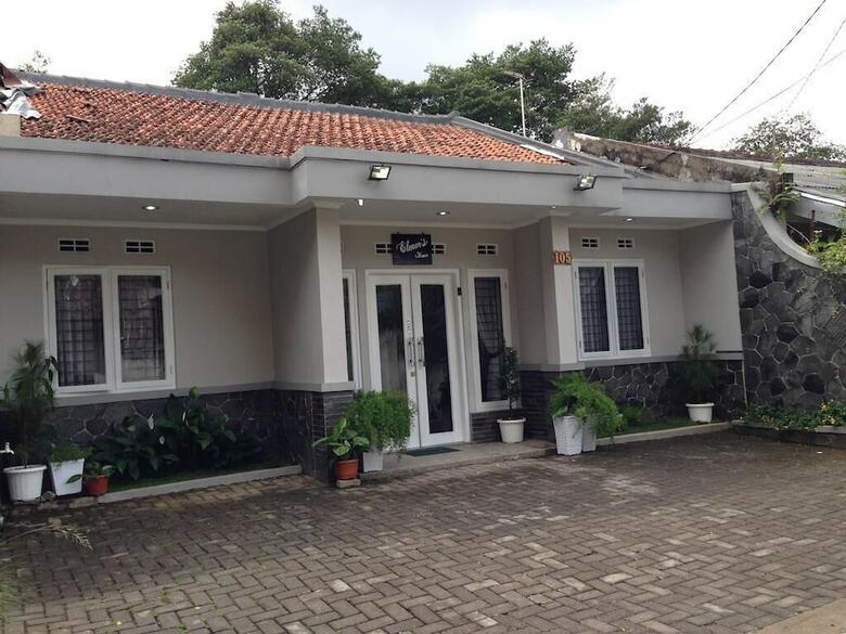Hotel Elenor's Home