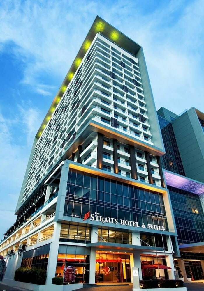The Straits Hotel & Suites