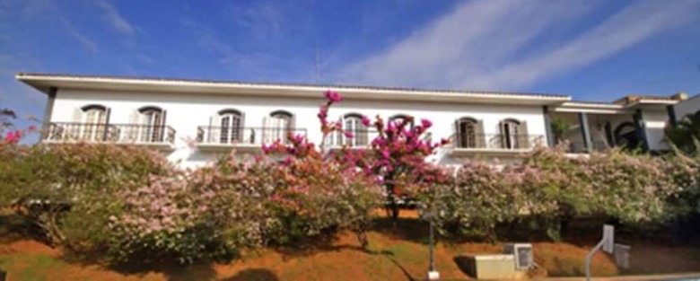 San Raphael Country Hotel